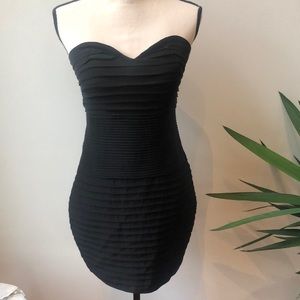 Ooooh LaLa….Black Strapless Dress